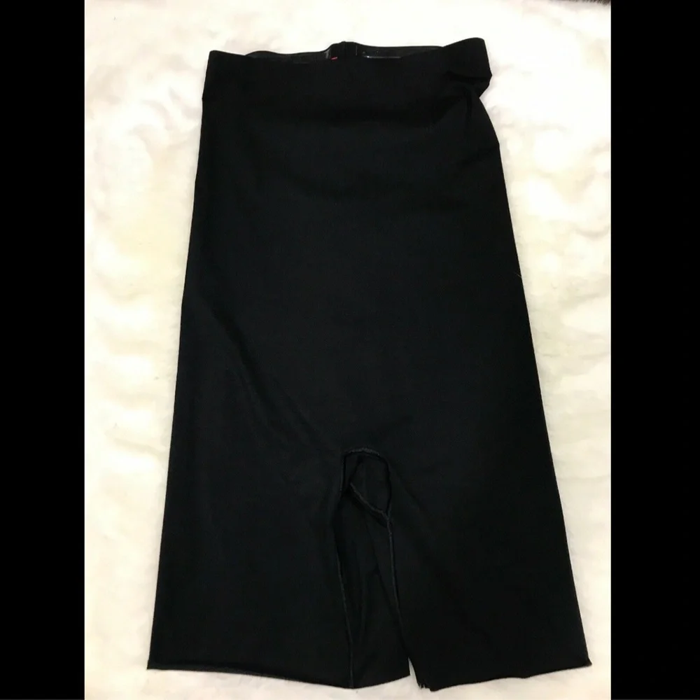 NEW‎ Spanx 'Thinstincts' High-Waist Mid-Thigh Short Shaper Black [Sz Medium ]